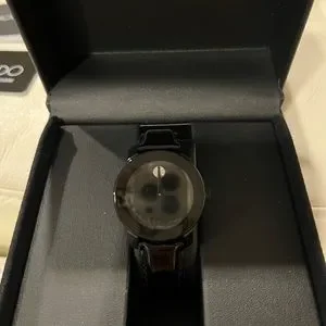 MOVADO

BOLD 36MM BLACK LEATHER MIDSIZE WATCH 3600353 Movado Bold 36mm Black Leather Midsize Watch Item No  main image 4